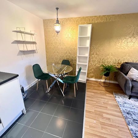 2 Bedroom Apartment Near Olympic Park With Free Parking Londres Exterior foto