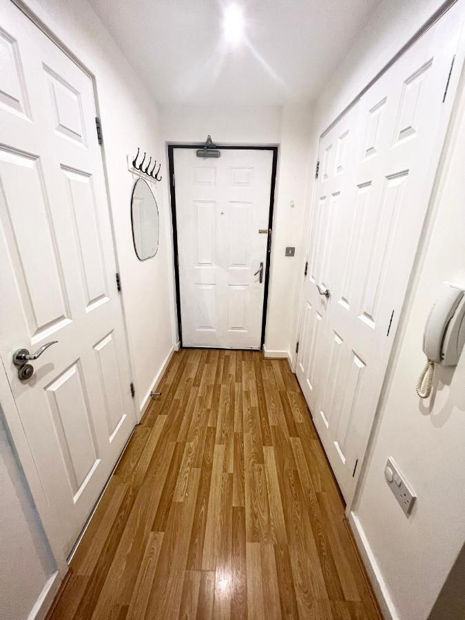 2 Bedroom Apartment Near Olympic Park With Free Parking Londres Exterior foto