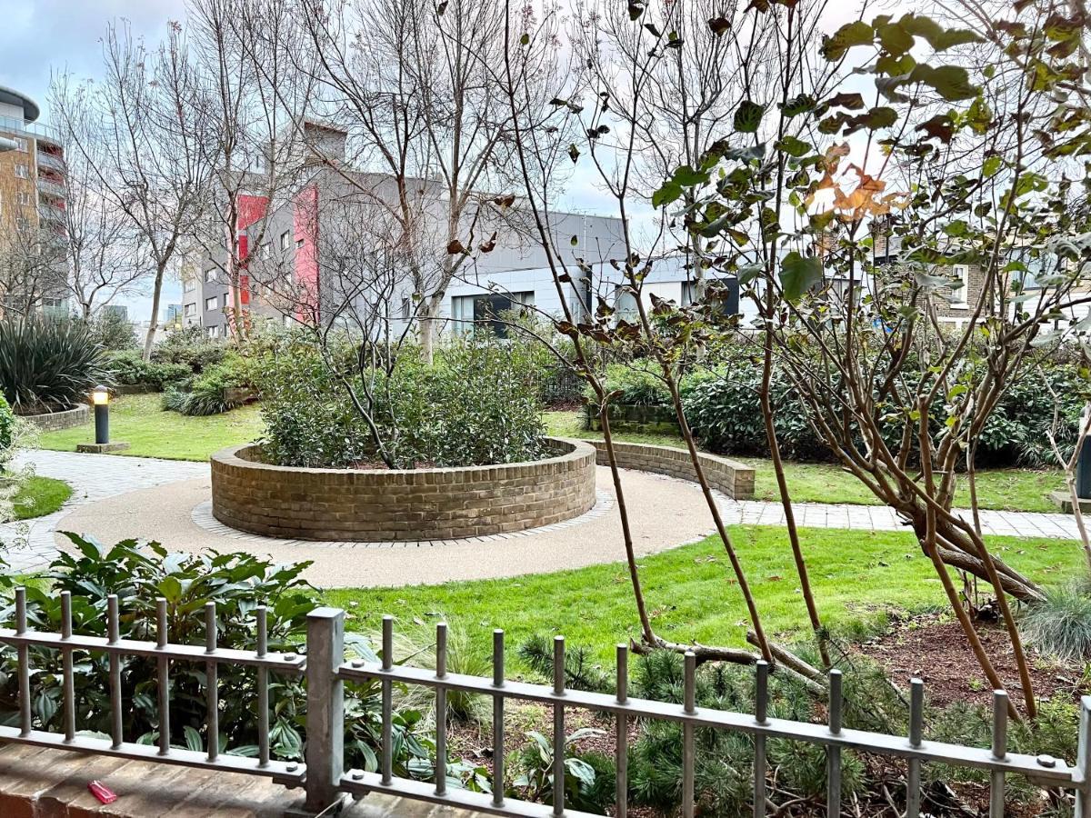 2 Bedroom Apartment Near Olympic Park With Free Parking Londres Exterior foto